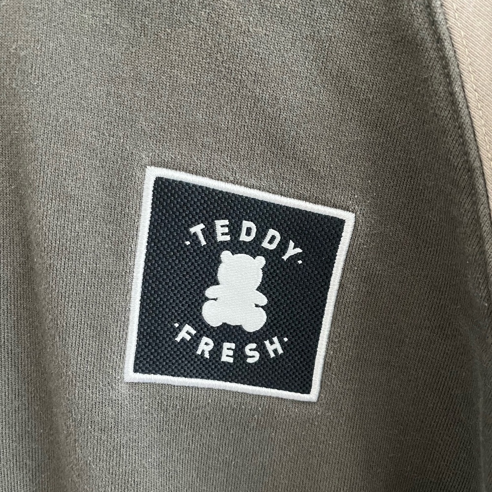 Teddy Fresh Gray Cream Black Colorblock Hoodie Mens Medium Long Sleeve - Picture 4 of 11